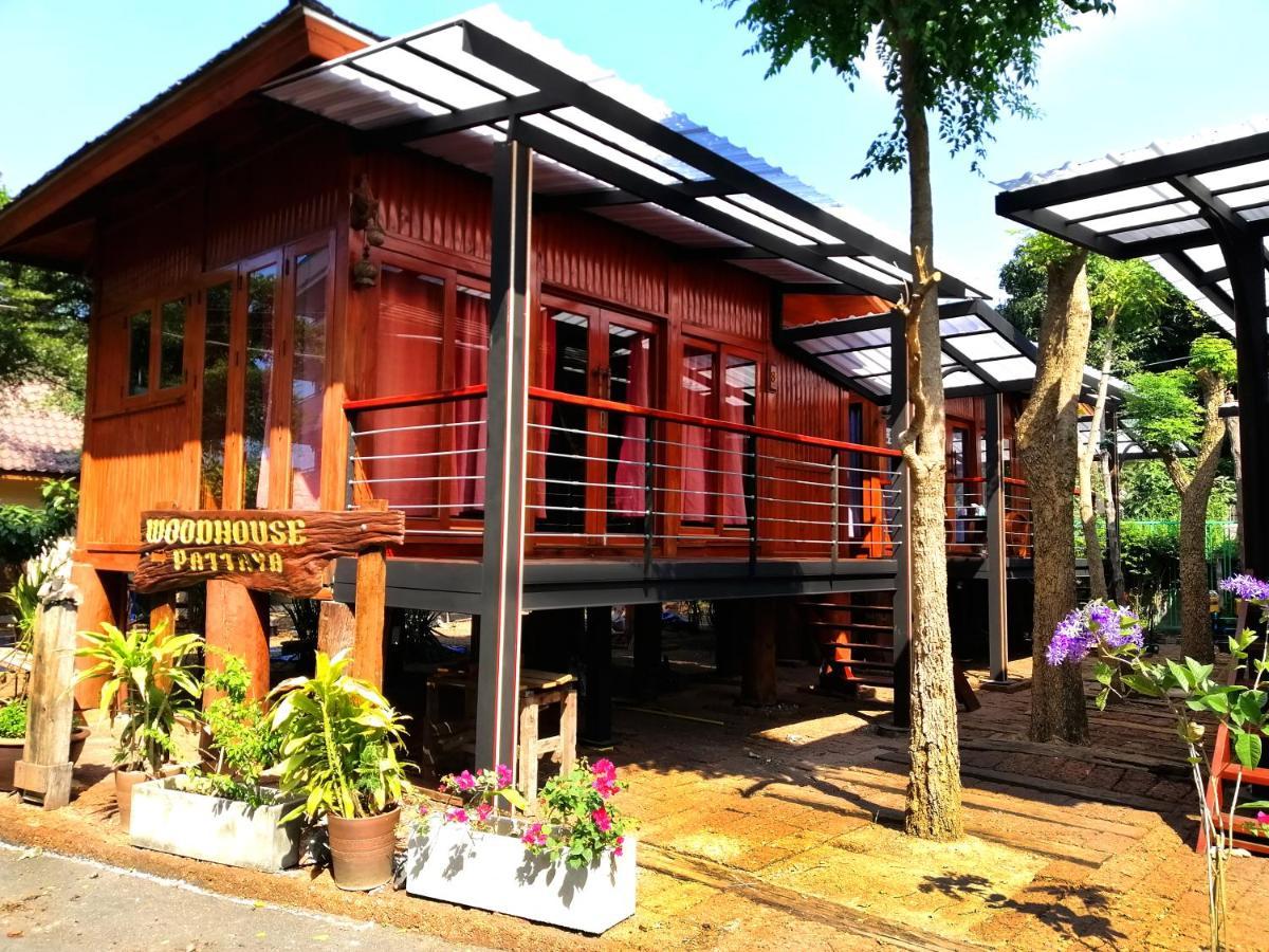Hotel Wood House Pattaya Zewnętrze zdjęcie