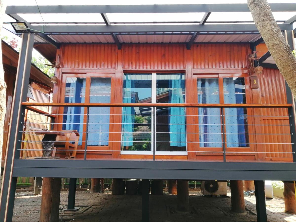 Hotel Wood House Pattaya Zewnętrze zdjęcie