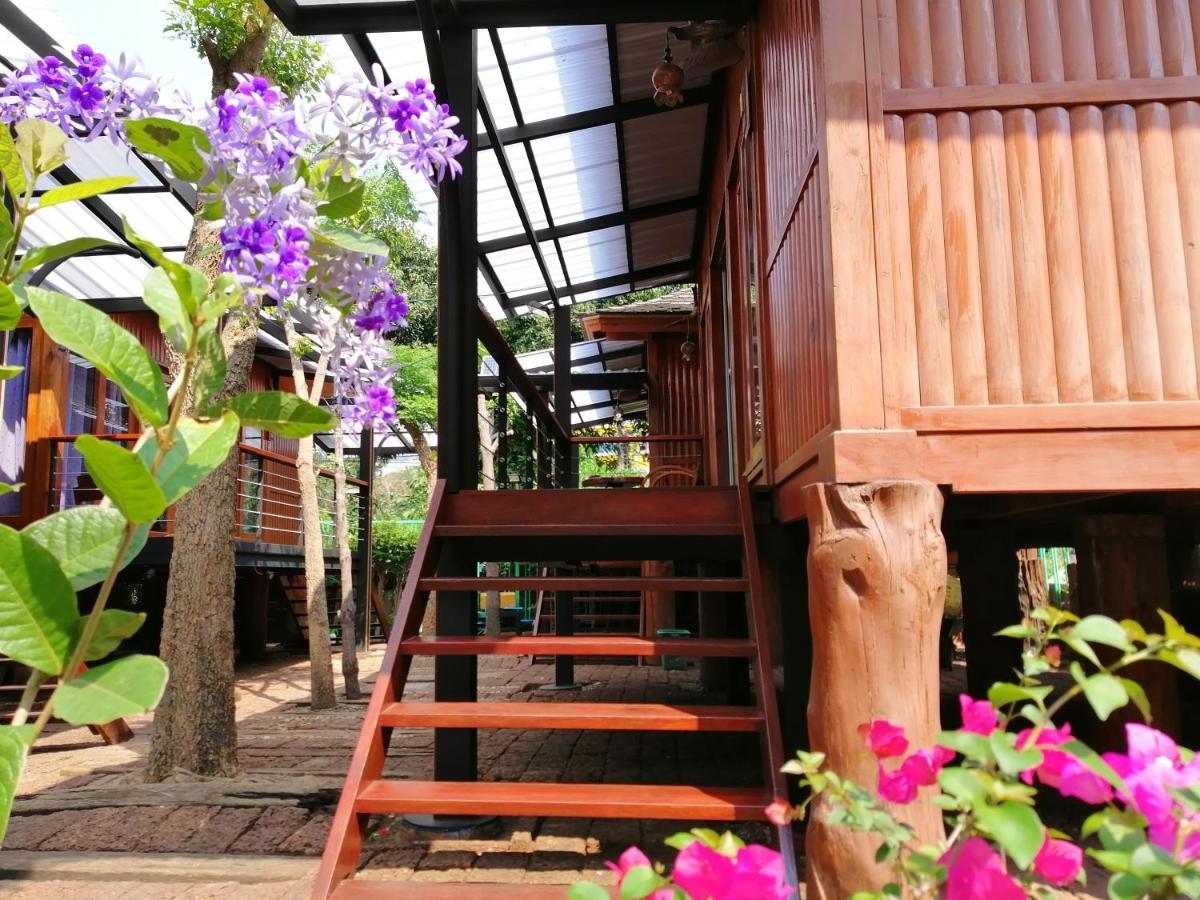 Hotel Wood House Pattaya Zewnętrze zdjęcie