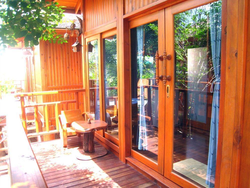 Hotel Wood House Pattaya Zewnętrze zdjęcie