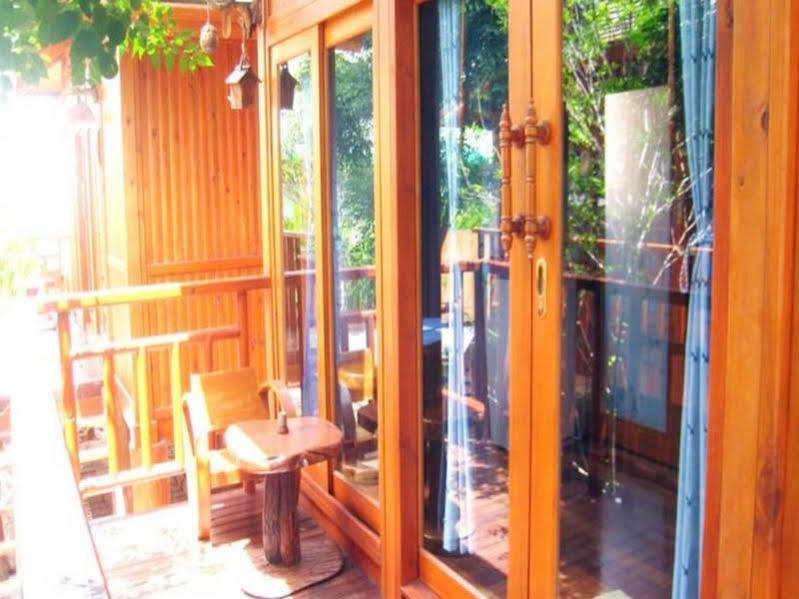 Hotel Wood House Pattaya Zewnętrze zdjęcie